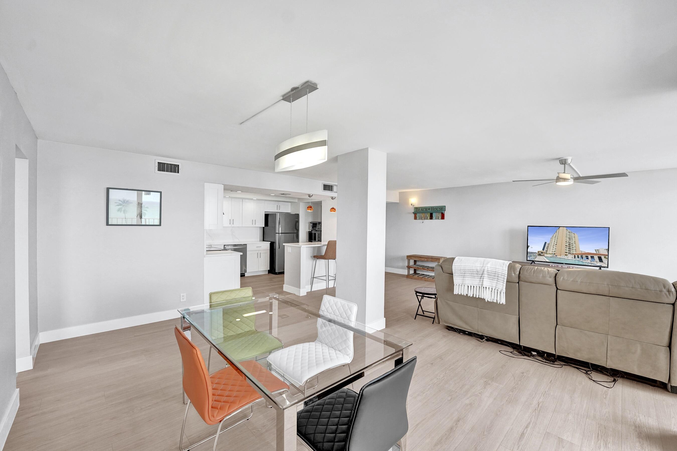 TRAFALGAR TOWERS CONDOMINIUM 2 - Residential