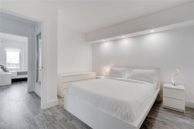 Roney Palace - Residential
