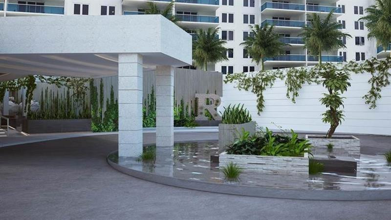 Roney Palace - Residential