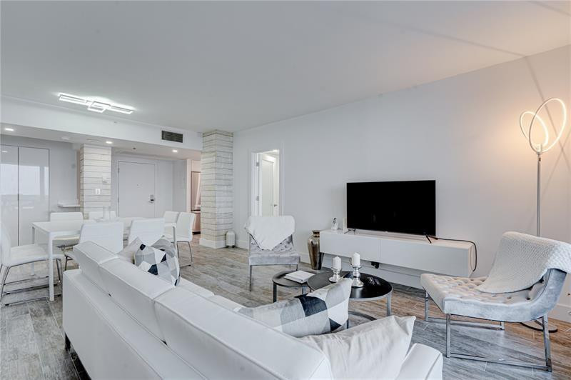 Roney Palace - Residential