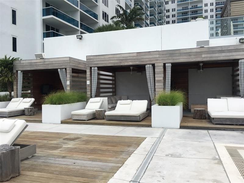 Roney Palace - Residential