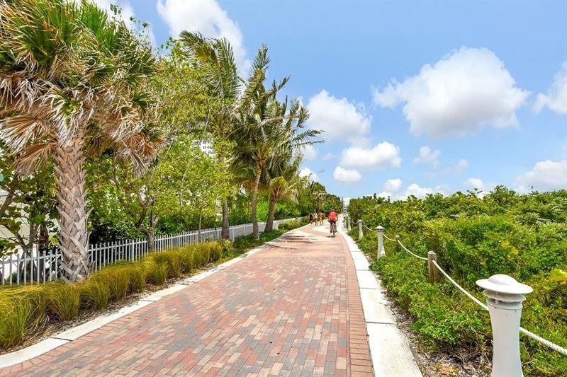 Roney Palace - Residential