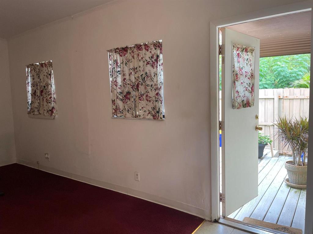 LAKE WORTH TOWN OF - Residential Lease