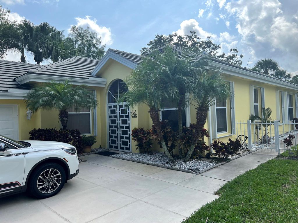 Photo of 5204 SE Sweetbrier Terrace, Hobe Sound, FL 33455 (MLS # R10903405)