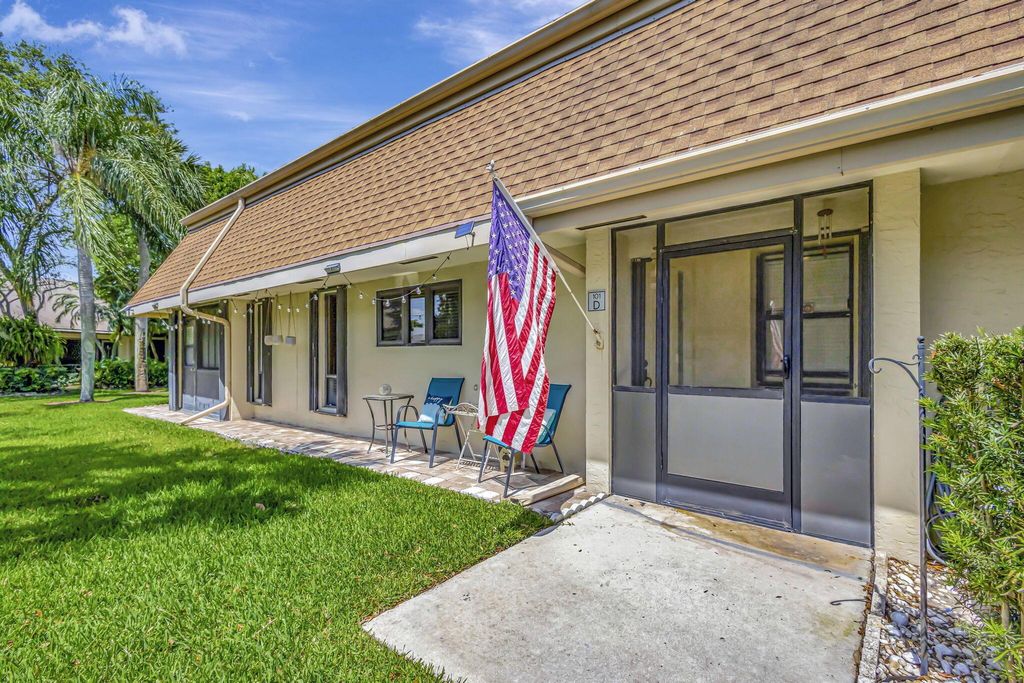 Photo of 101 Half Moon Circle #D, Jupiter, FL 33458 (MLS # R10998640)