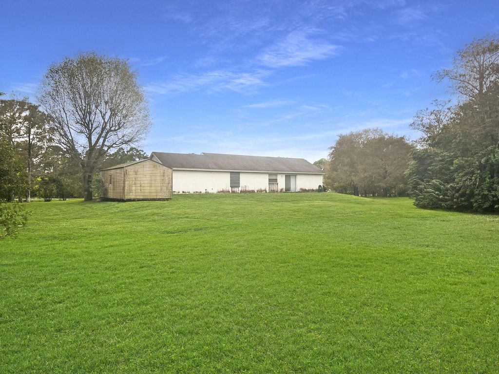 Photo of 17075 49th Street N, Loxahatchee, FL 33470 (MLS # R10945655)