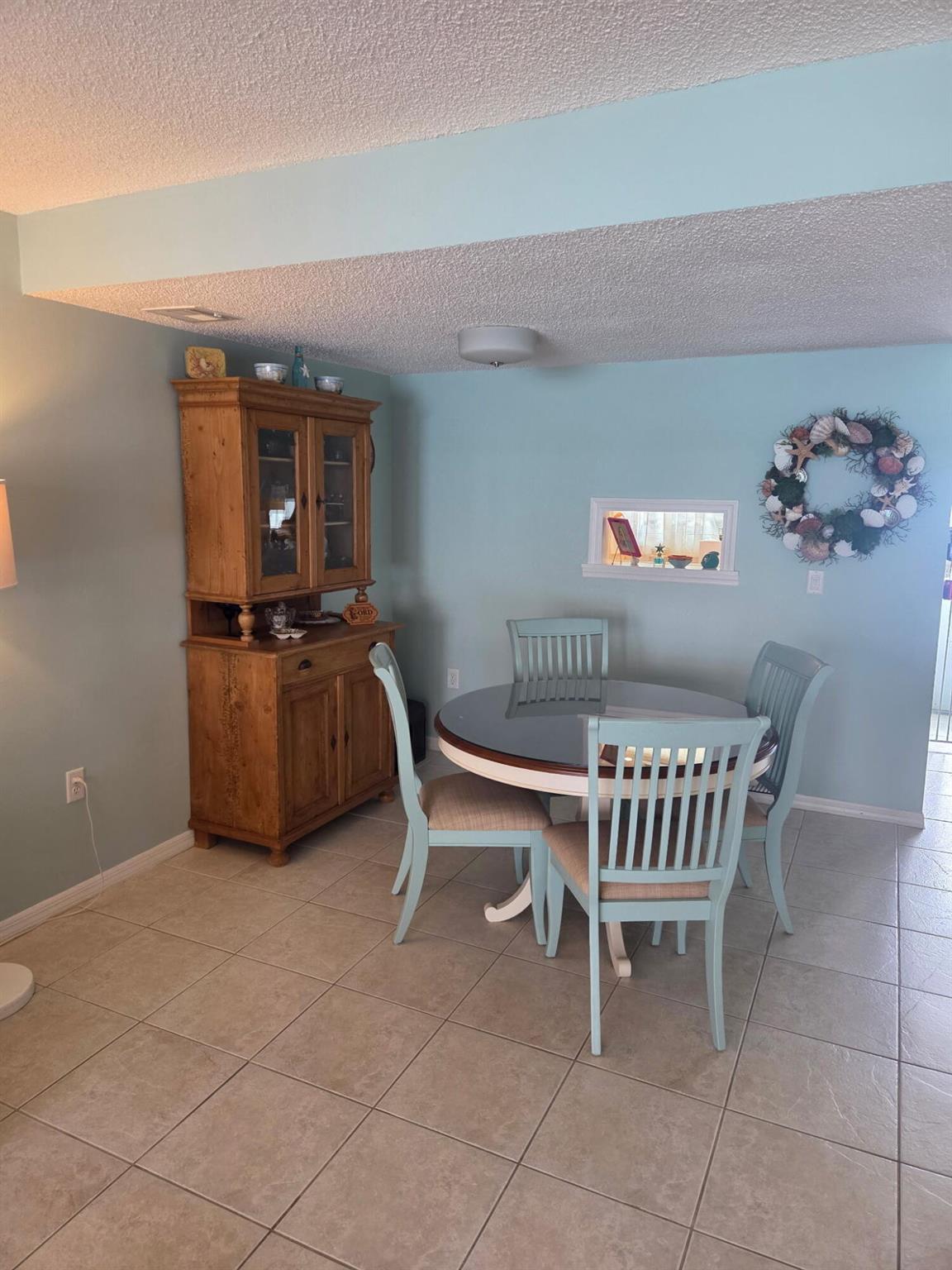 PINETREE VILLAGE - Residential