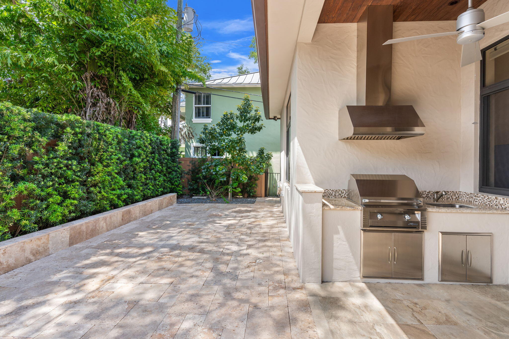 1212 Ponce De Leon Drive