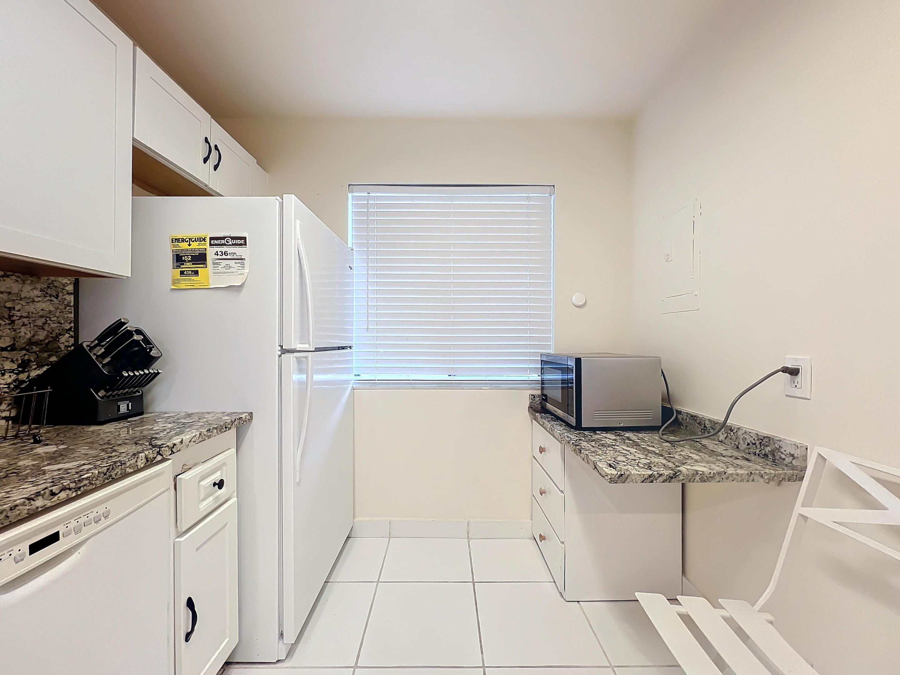 FOUNTAINS OF PALM BEACH CONDO 3 - Residential Lease