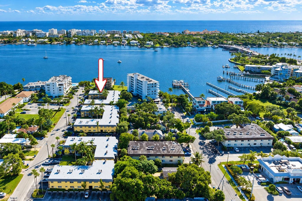 Photo of 240 Croton Avenue #109, Lantana, FL 33462 (MLS # B26090017)