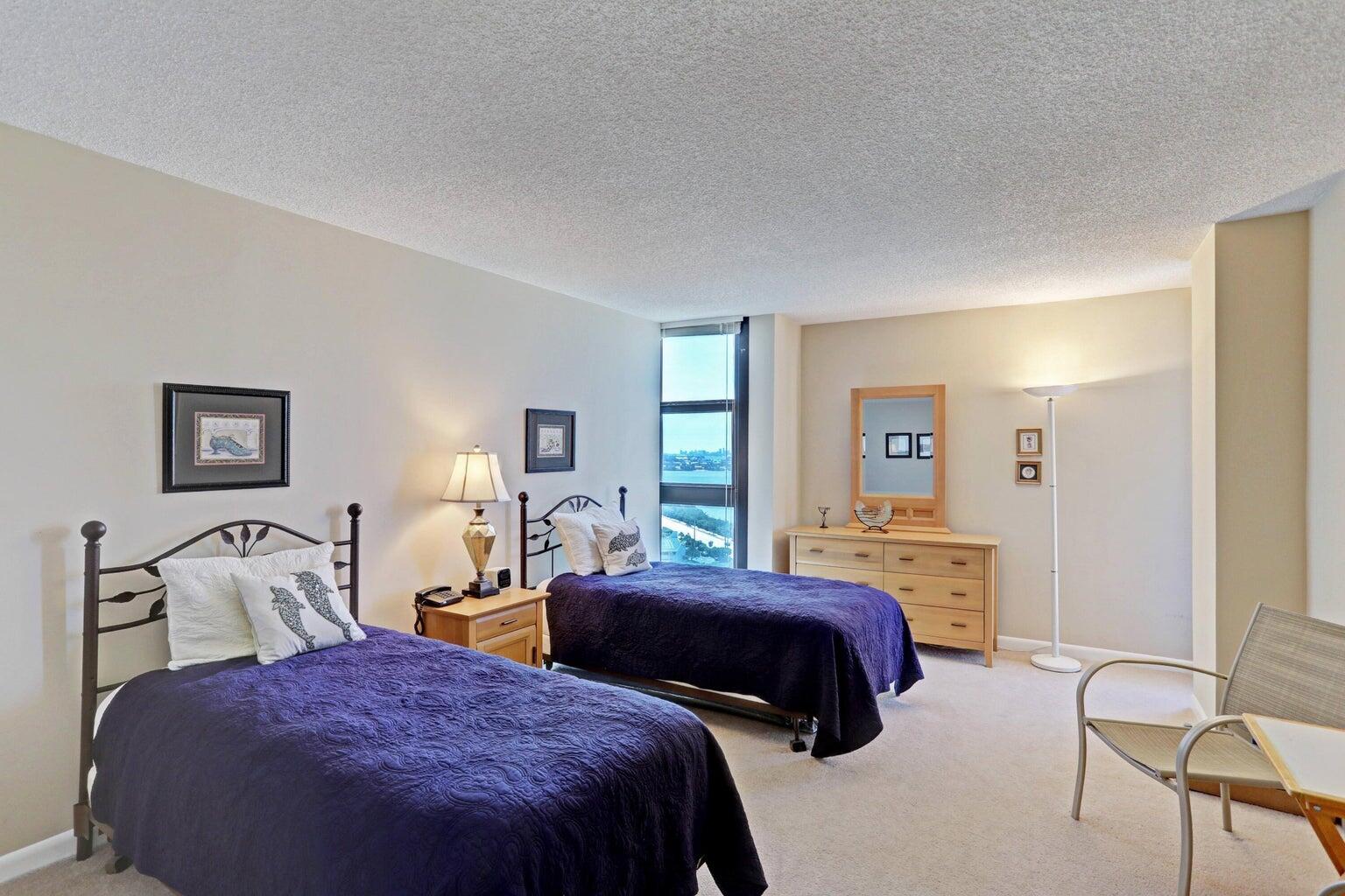 WATER GLADES CONDO - Residential Lease