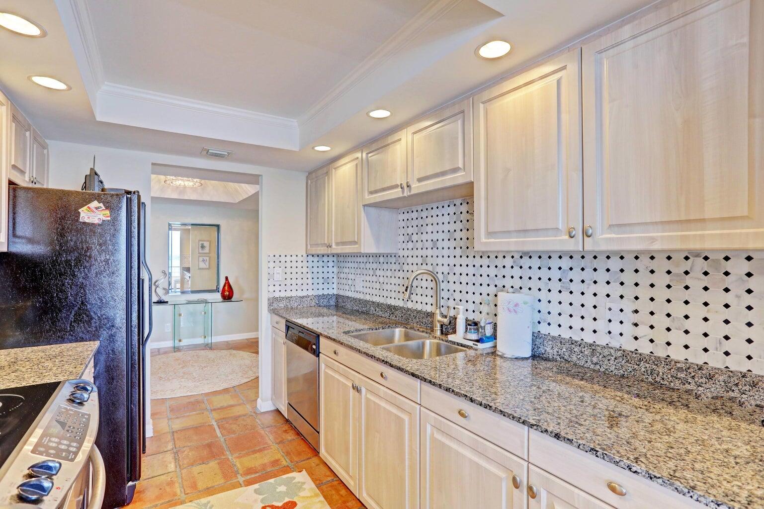 WATER GLADES CONDO - Residential Lease