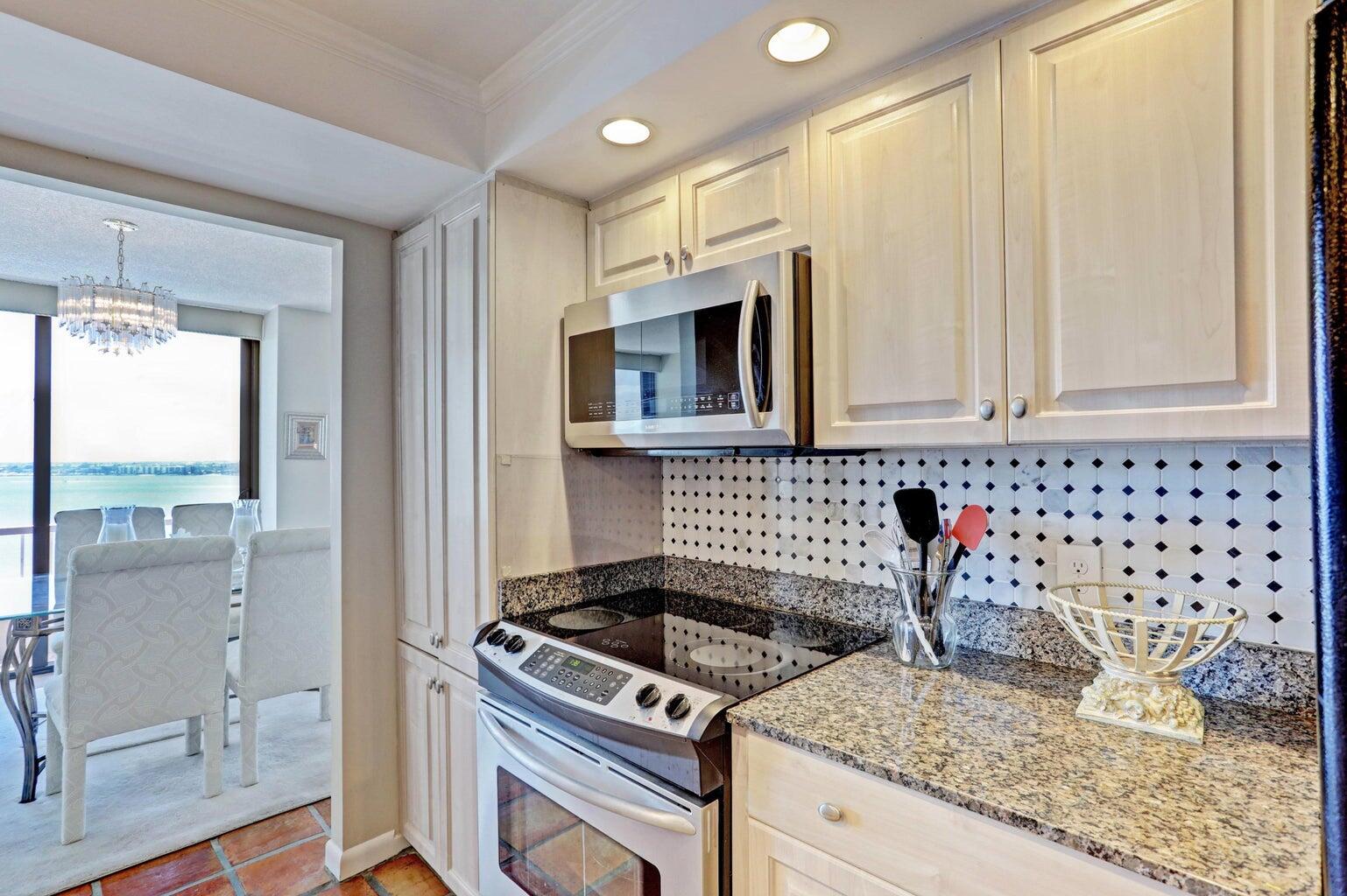 WATER GLADES CONDO - Residential Lease