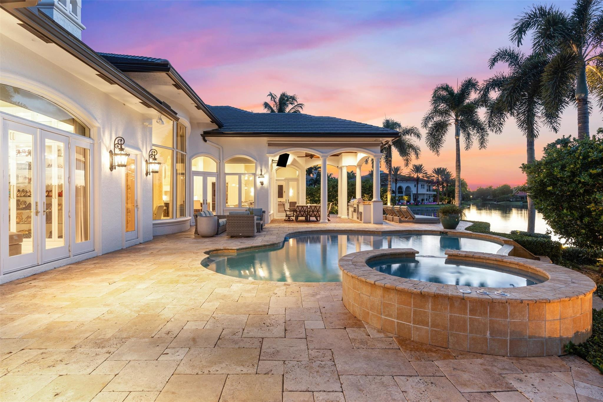 ENCLAVE - Residential