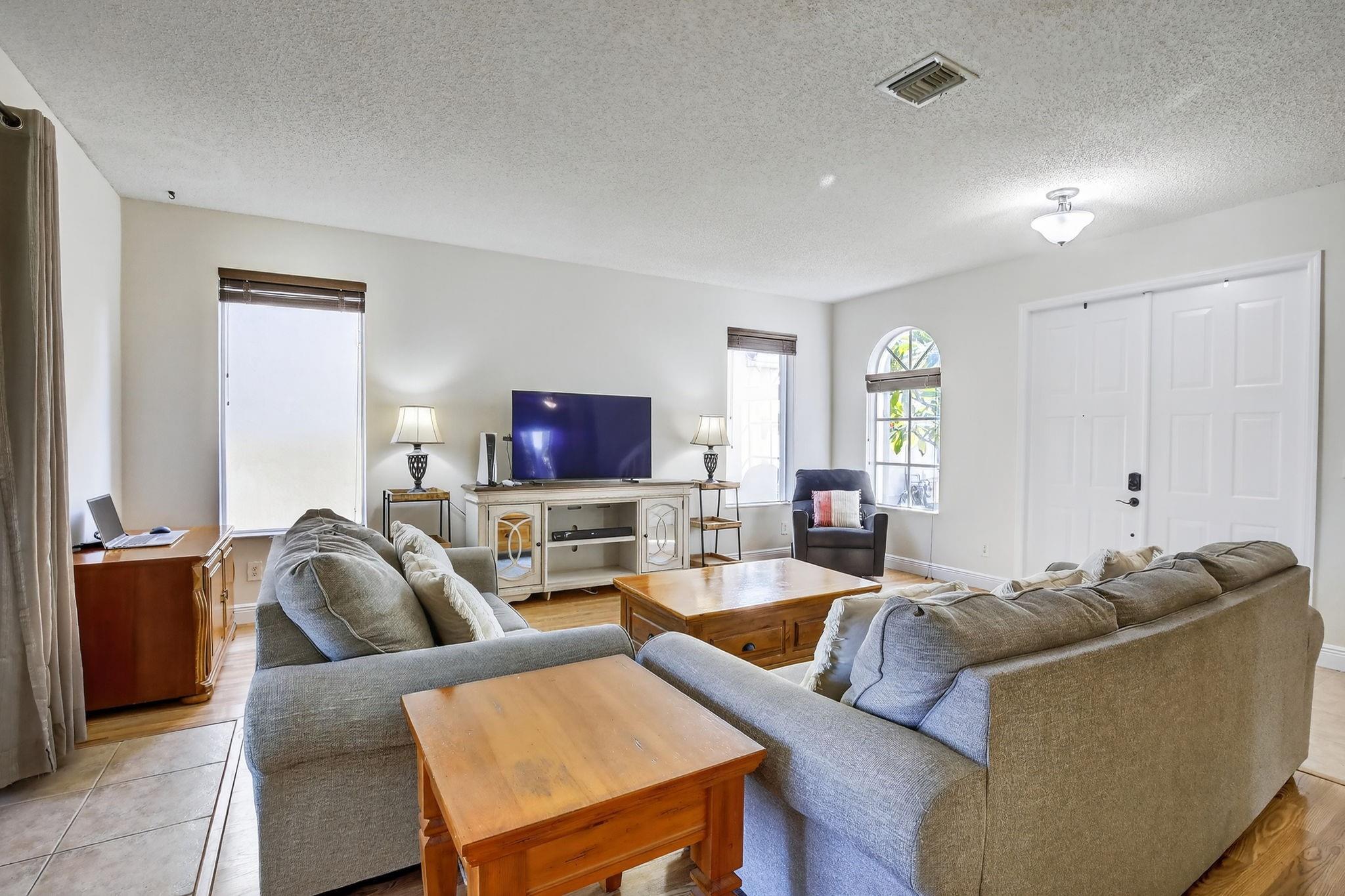 Laguna Isles - Residential