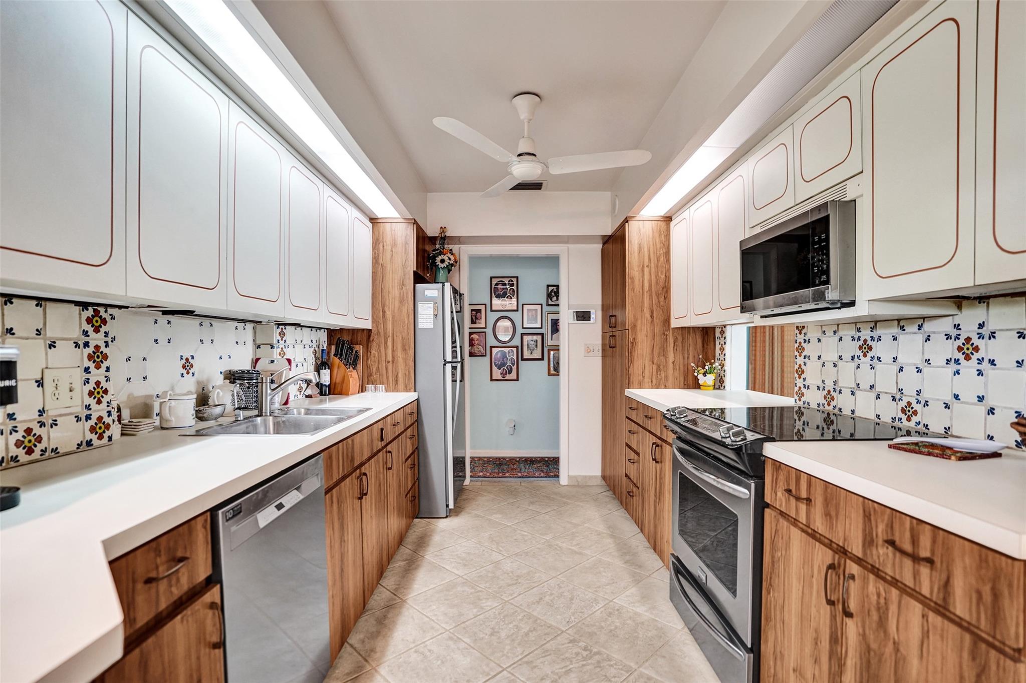 Hillbrook 30-4 B - Residential