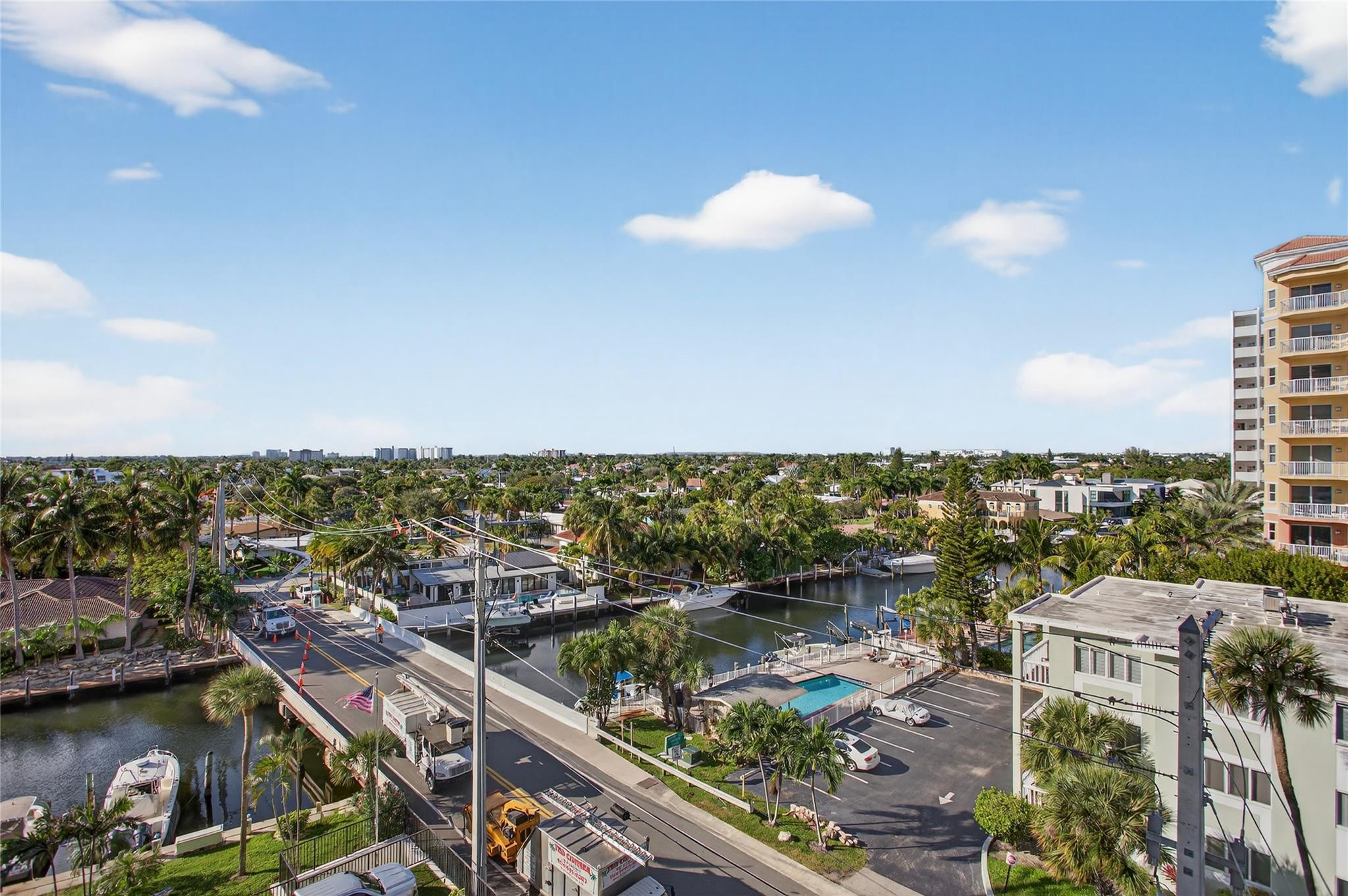 EMERALD TOWER CONDO - Residential