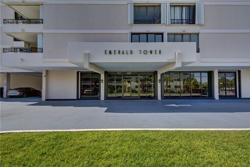 EMERALD TOWER CONDO - Residential