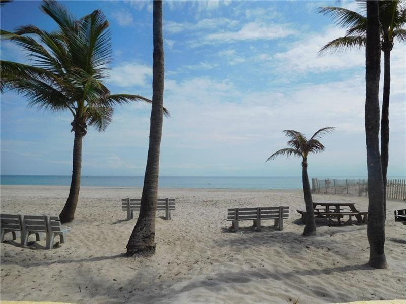 EMERALD TOWER CONDO - Residential