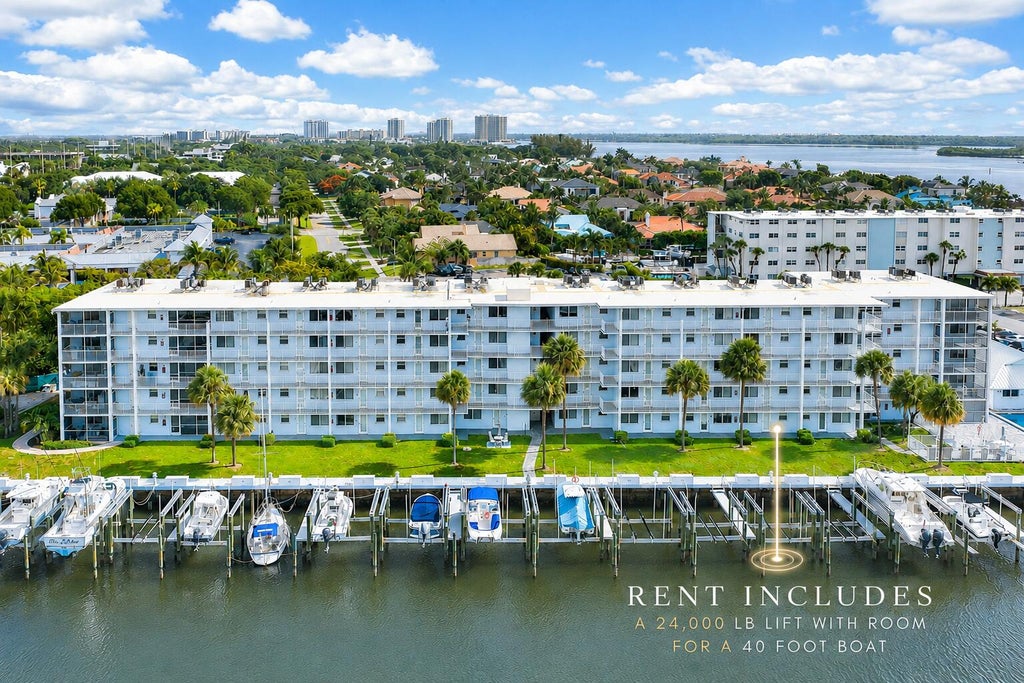 Photo of 108 Paradise Harbour Boulevard #314, North Palm Beach, FL 33408 (MLS # B26051093)