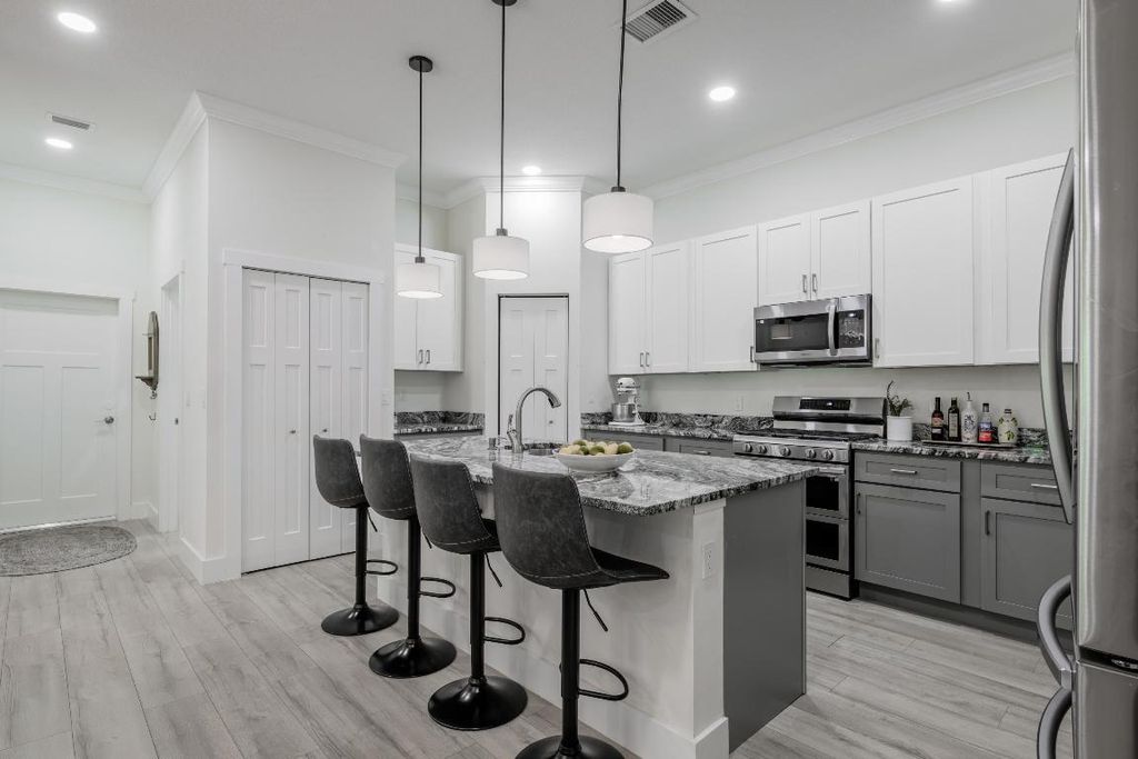 Photo of 1155 SW Bent Pine Cove #34986, Port Saint Lucie, FL 34986 (MLS # R11137641)