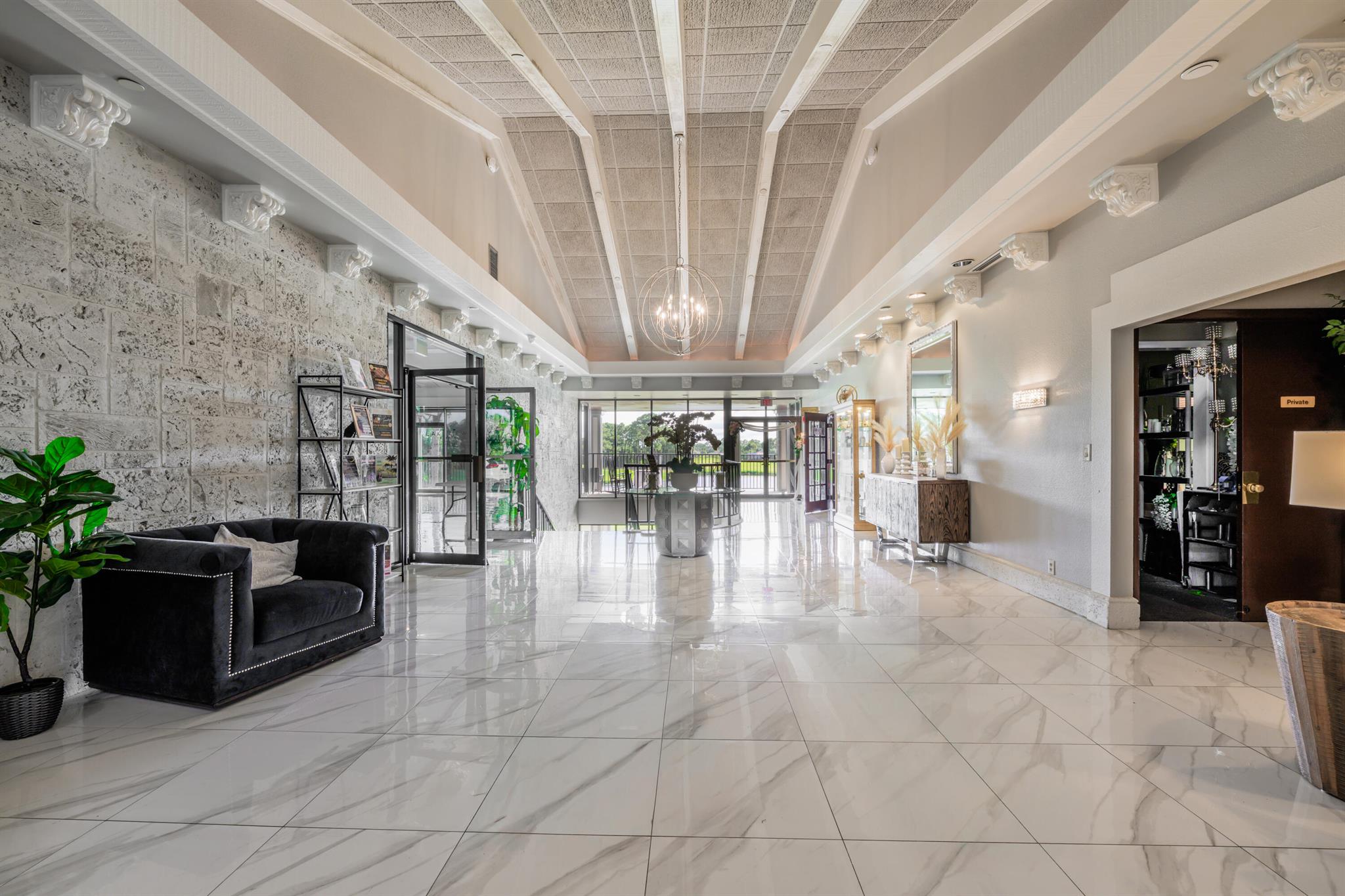 COUNTRY CLUB ESTATES PARC - Residential