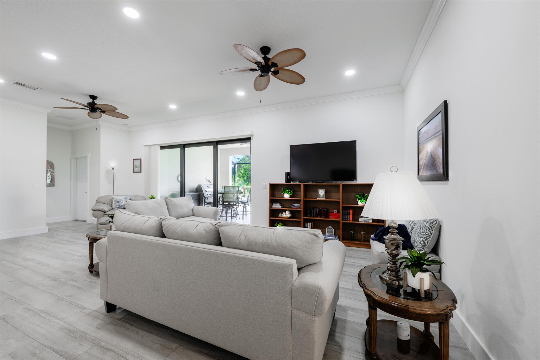 COUNTRY CLUB ESTATES PARC - Residential