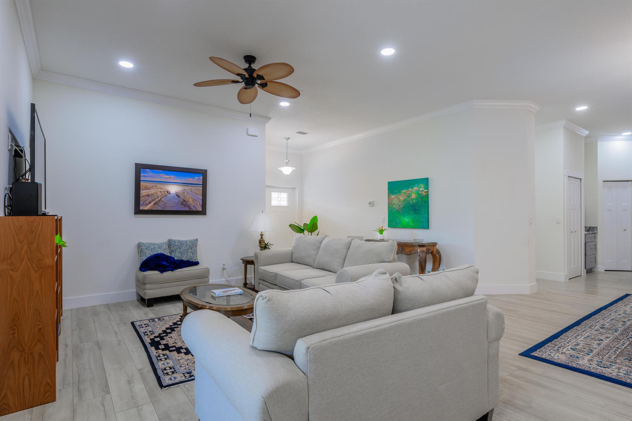 COUNTRY CLUB ESTATES PARC - Residential