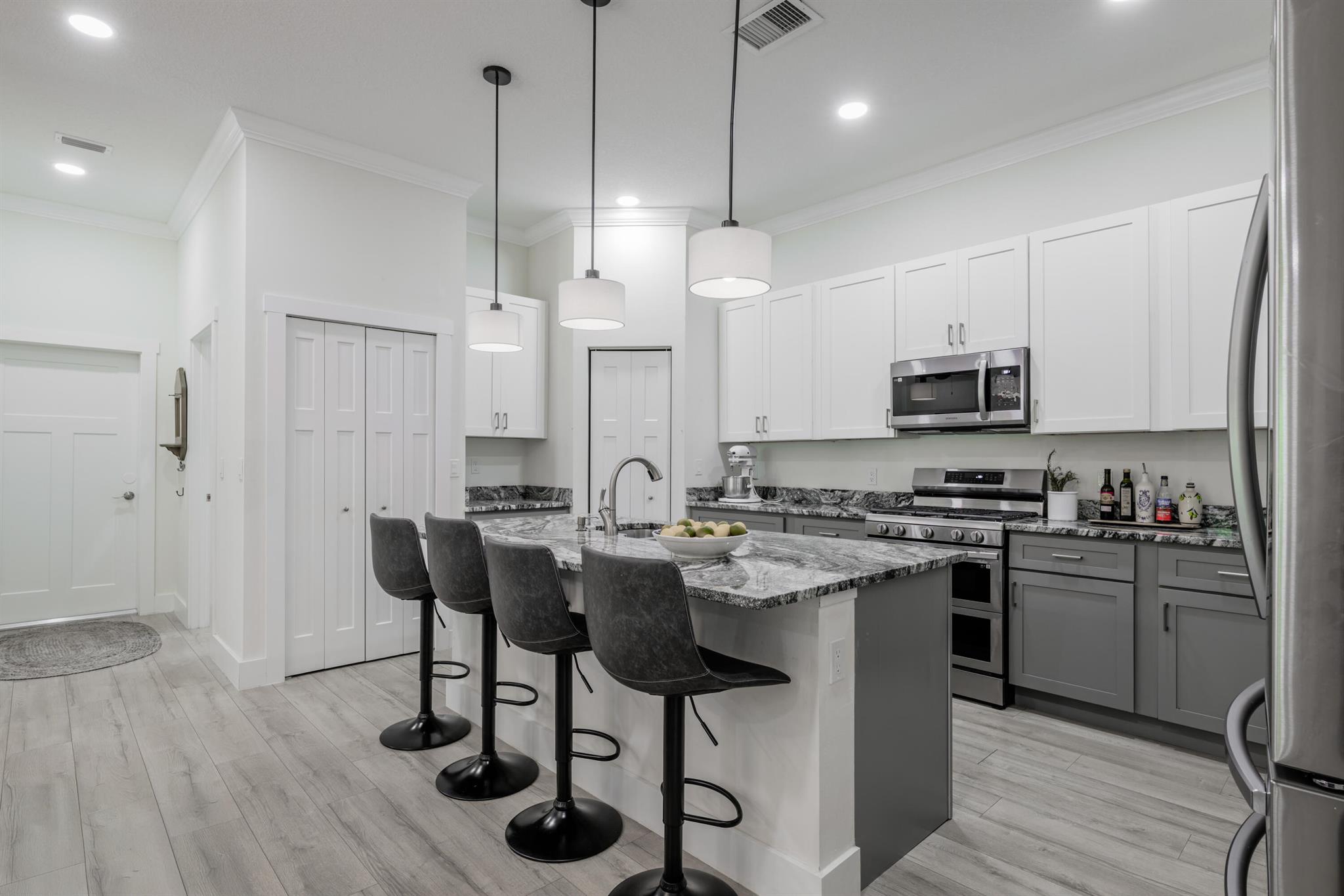 COUNTRY CLUB ESTATES PARC - Residential