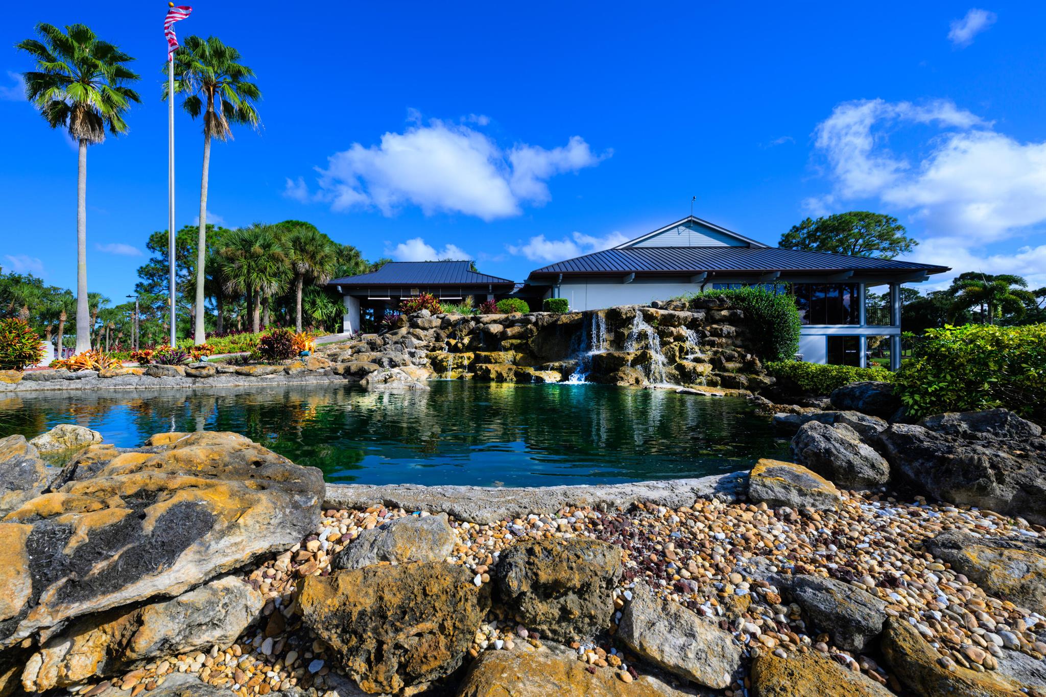 COUNTRY CLUB ESTATES PARC - Residential