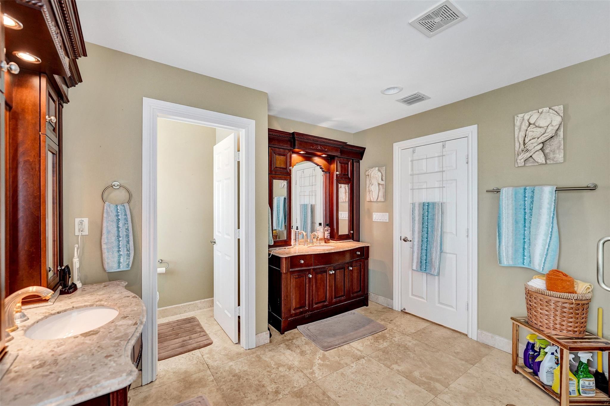 Wilton Manors - Residential