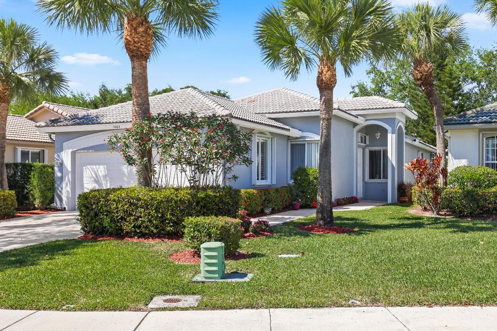 Photo of 9082 Bay Point Cir Circle, West Palm Beach, FL 33411 (MLS # R11140939)