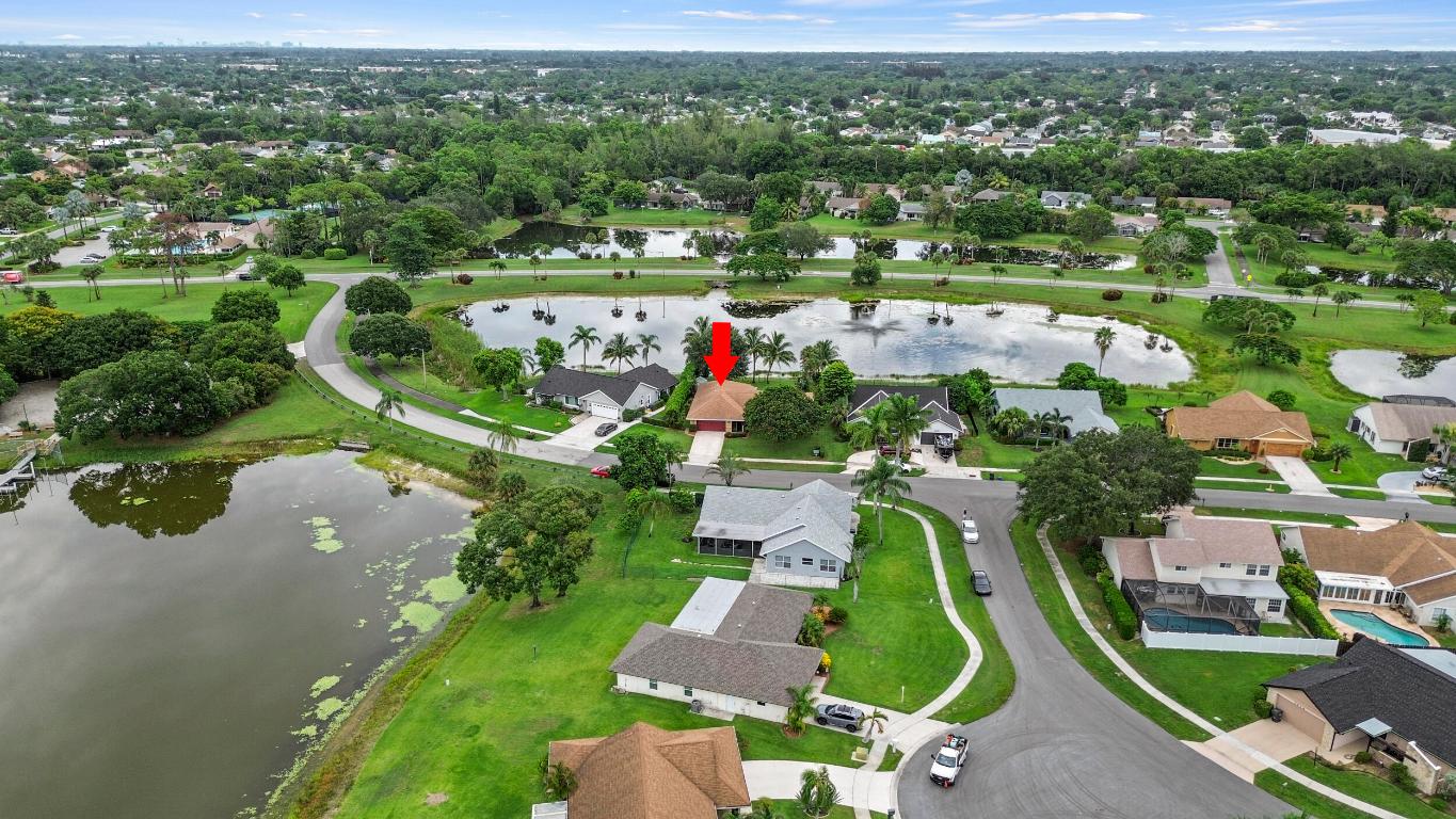 LAKES OF SHERBROOKE - Residential
