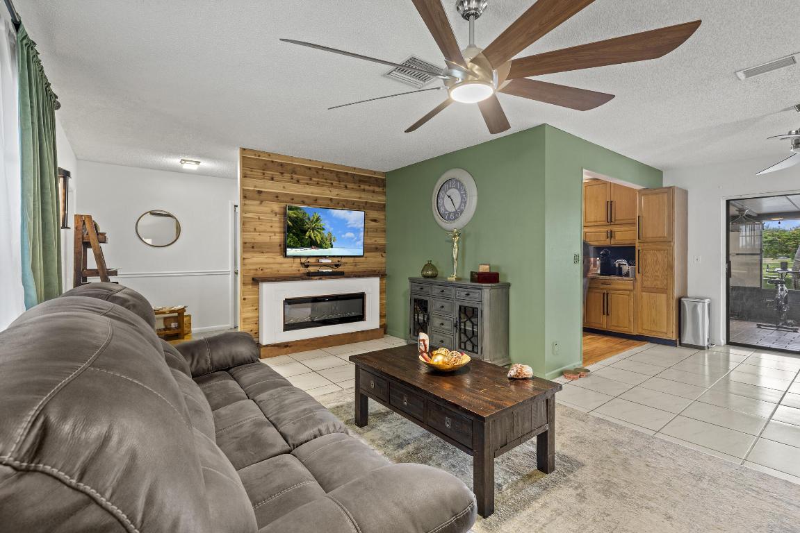 LAKES OF SHERBROOKE - Residential