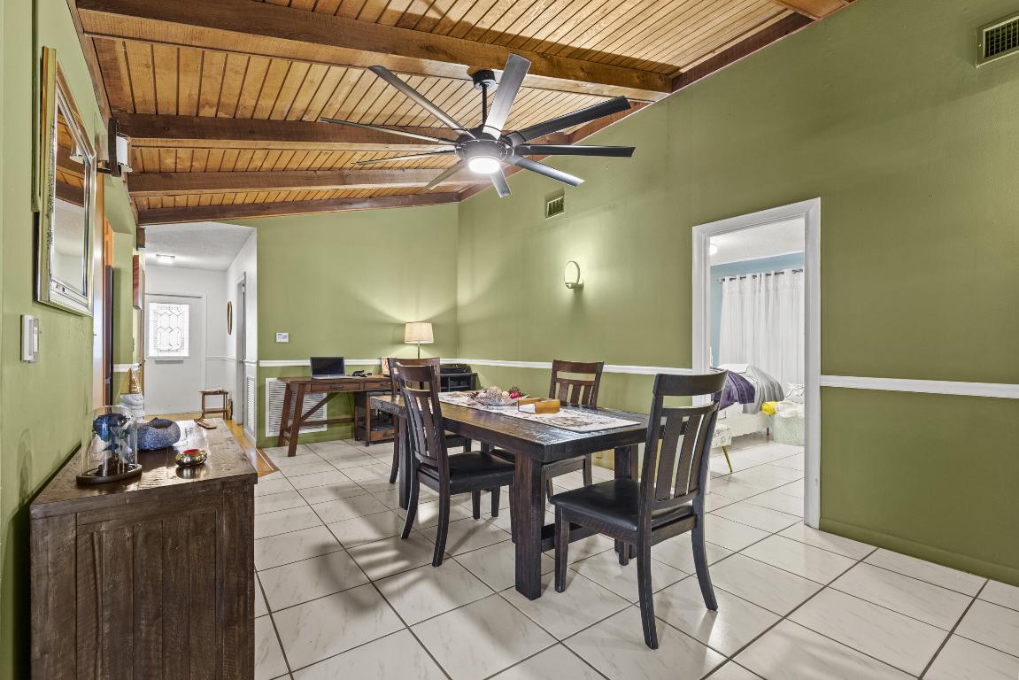 LAKES OF SHERBROOKE - Residential