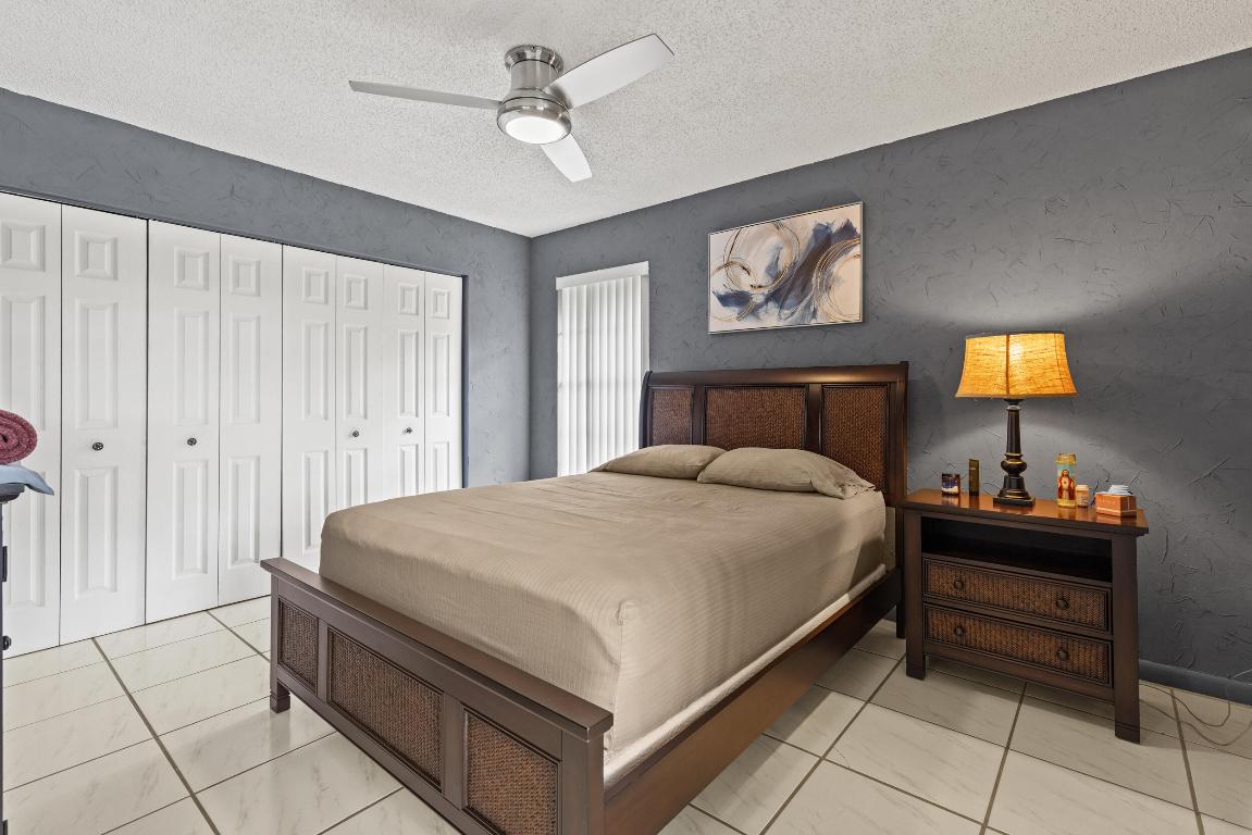 LAKES OF SHERBROOKE - Residential