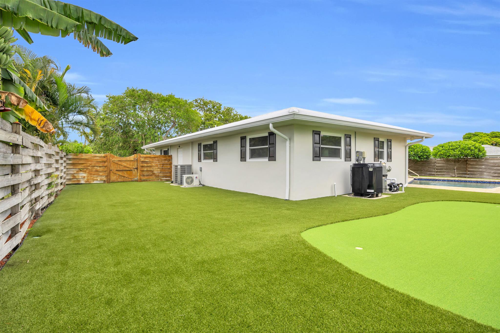 HUNT CLUB COLONY (AKA JUP - Residential