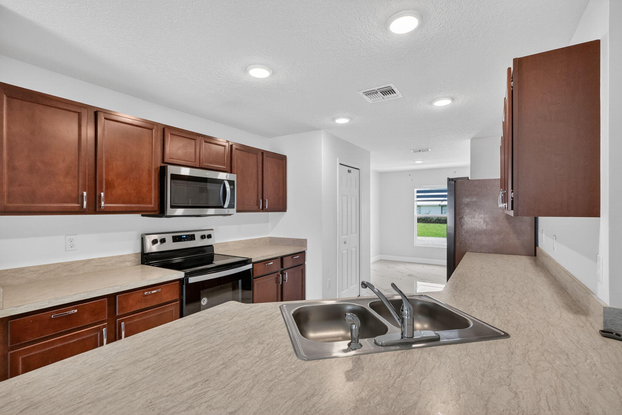 PORT ST LUCIE SECTION 13 - Residential