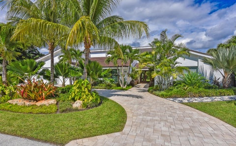 Tiny photo for 4561 OAK TREE Court, Delray Beach, FL 33445 (MLS # B26089943)