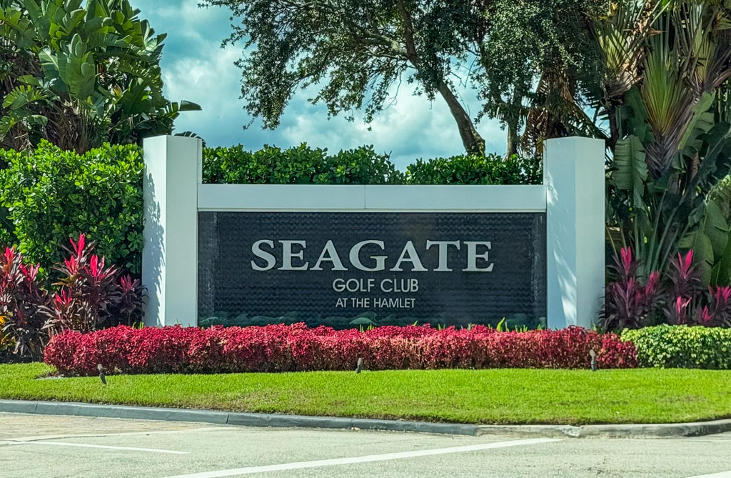 Photo of 4561 OAK TREE Court, Delray Beach, FL 33445 (MLS # B26089943)