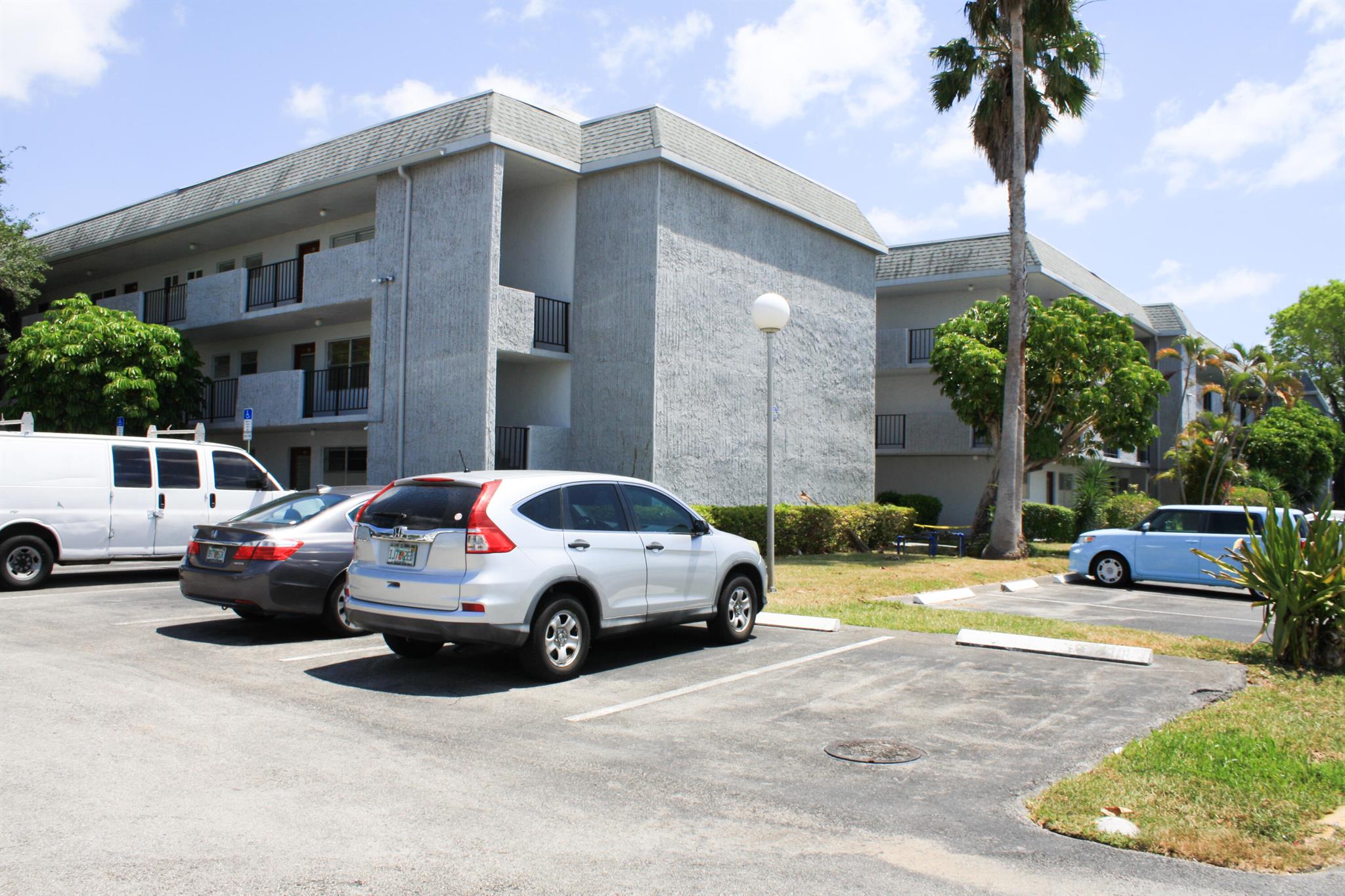 FAIRWAYS OF TAMARAC CONDO - Residential