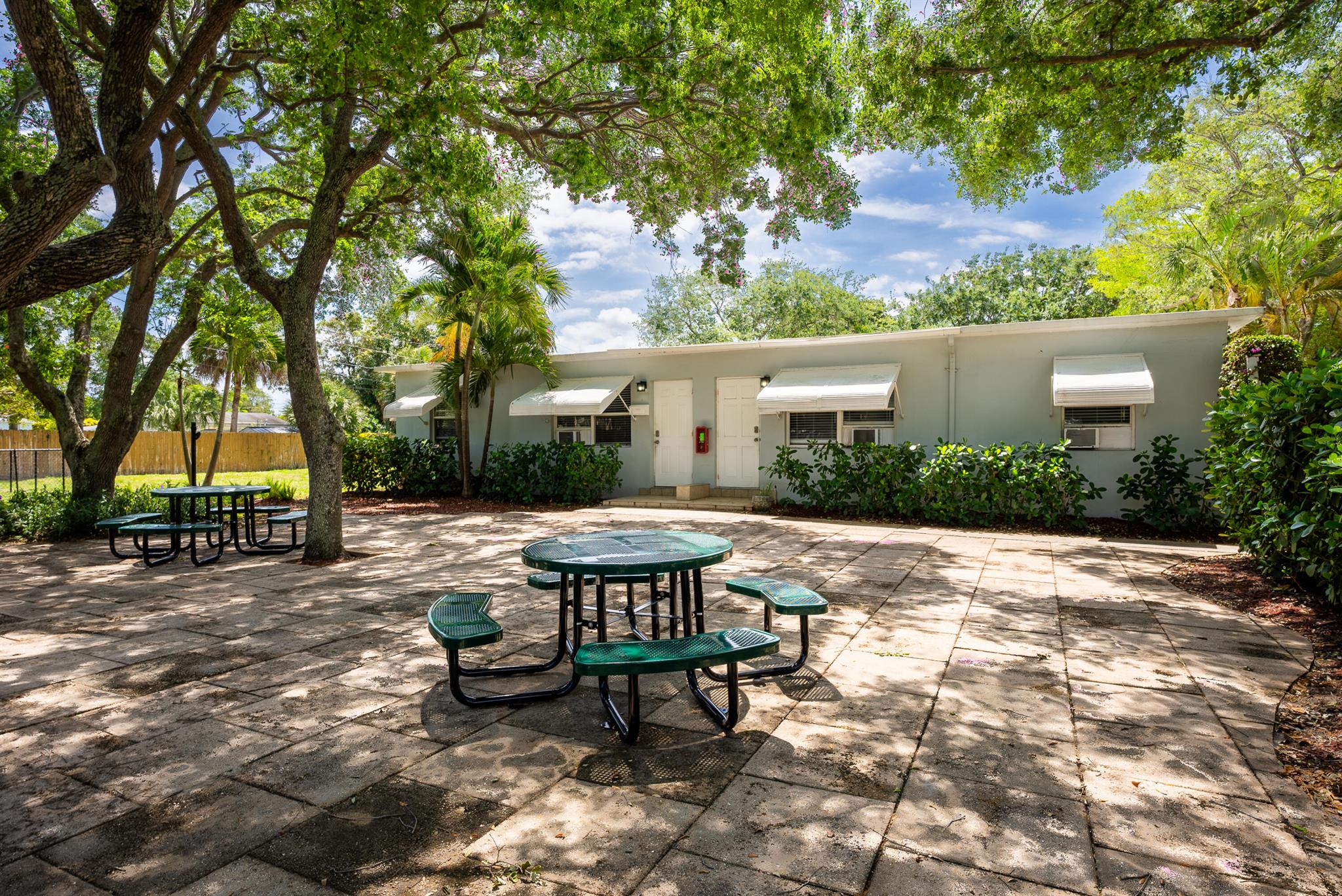 DELRAY TOWN OF - Commercial Sale