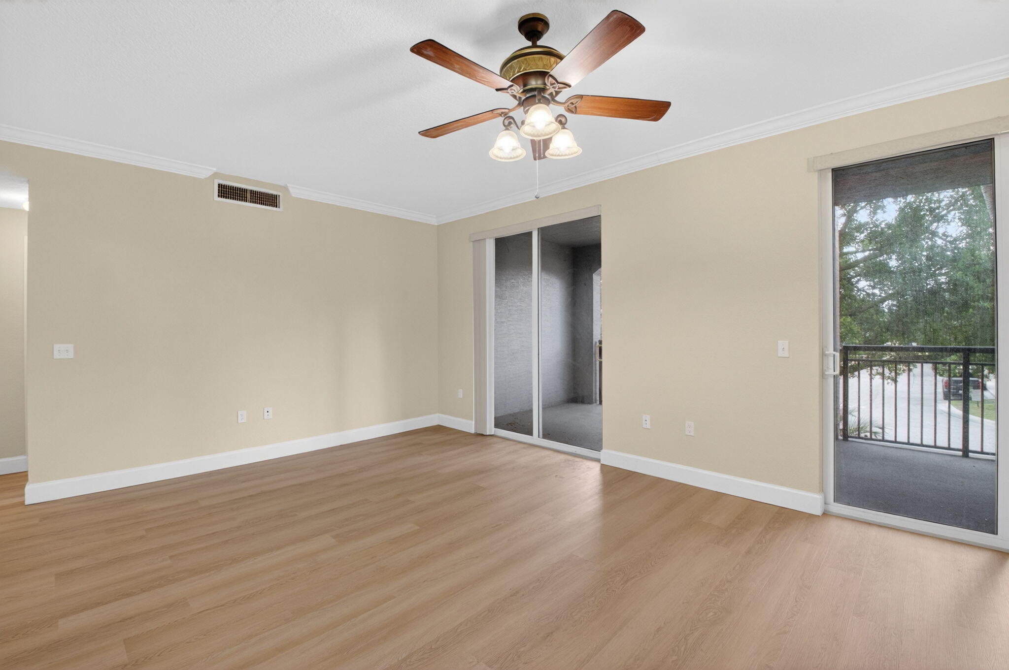 VIZCAYA LAKES CONDO - Residential