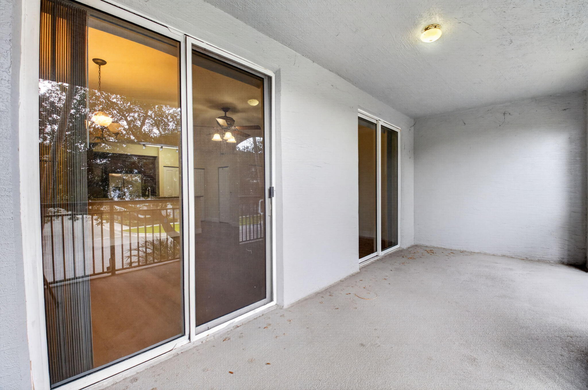 VIZCAYA LAKES CONDO - Residential