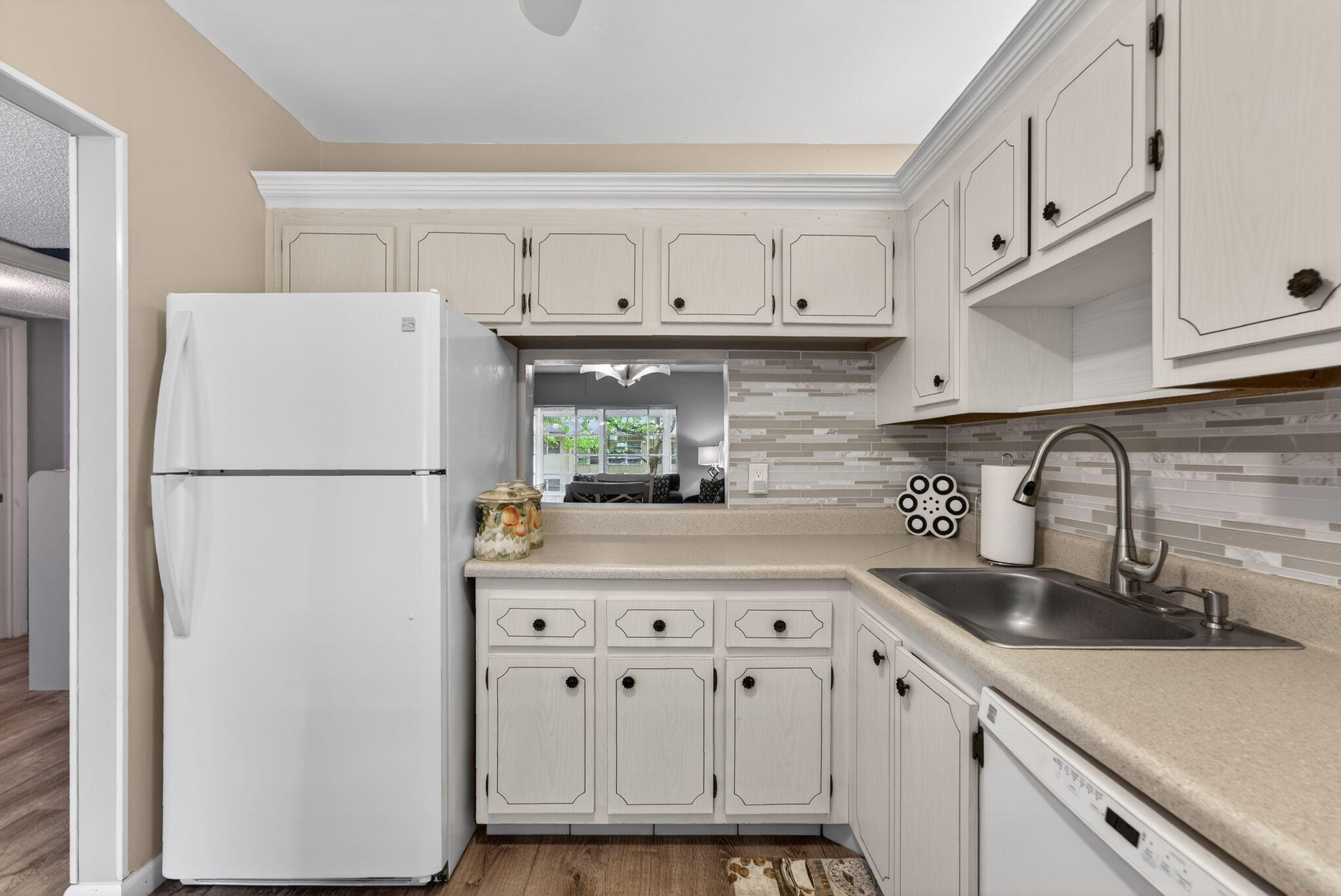 ORIOLE GARDENS THREE 81 CONDO - Residential