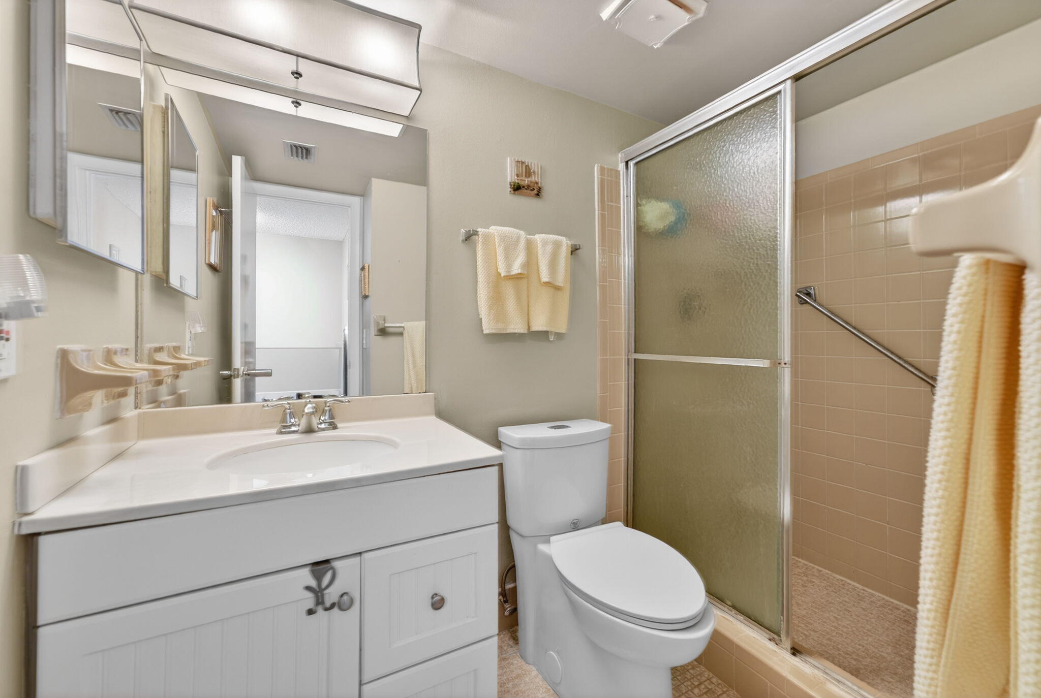 ORIOLE GARDENS THREE 81 CONDO - Residential