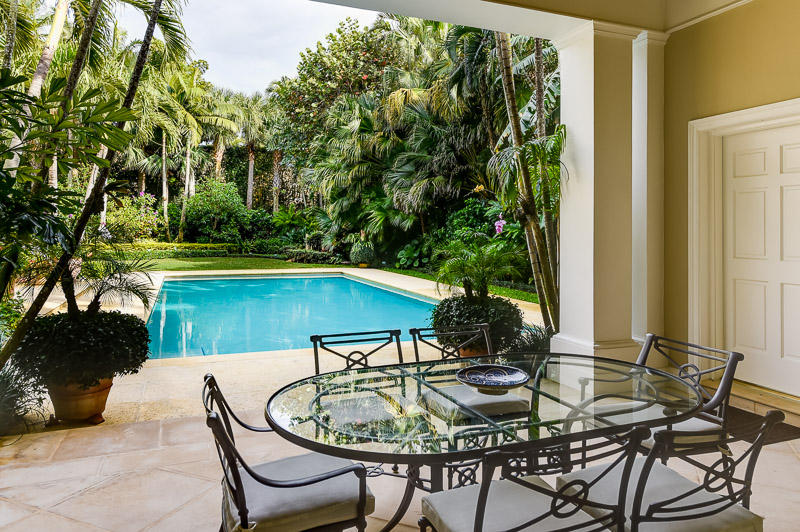 EL BRAVO PARK - Residential