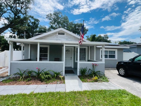Photo of 8719 N Ashley Street, Tampa, FL 33604 (MLS # B26036237)