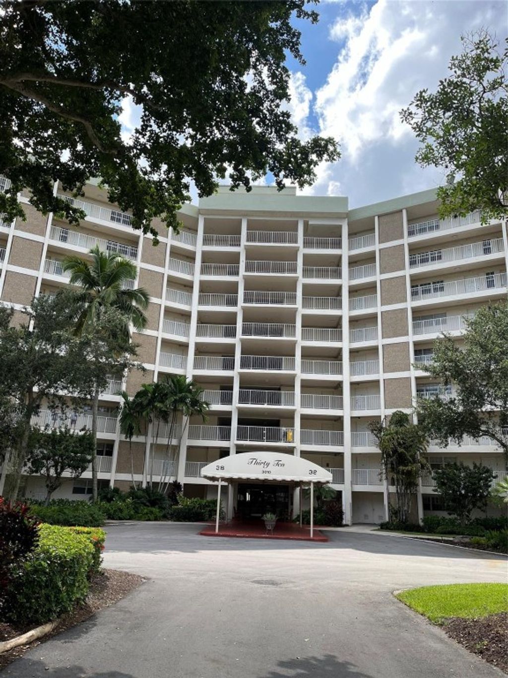 Photo of 3010 N Course Drive #409, Pompano Beach, FL 33069 (MLS # F10462272)