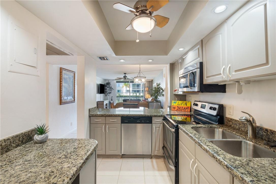 Lighthouse Point Plaza - Residential Lease